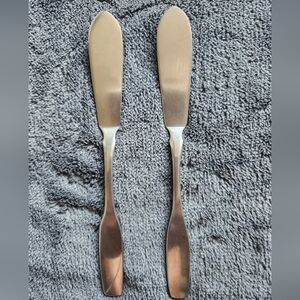 Oneida Paul Revere Butter Spreaders (2) Stainless Steel